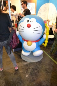 Photos et vidéo interdites pendant la démo live ! Je vous laisse donc en compagnie de Doraemon !